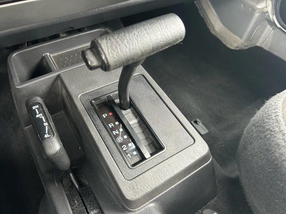 2005 Jeep TJ Wrangler - Image 17 of 21