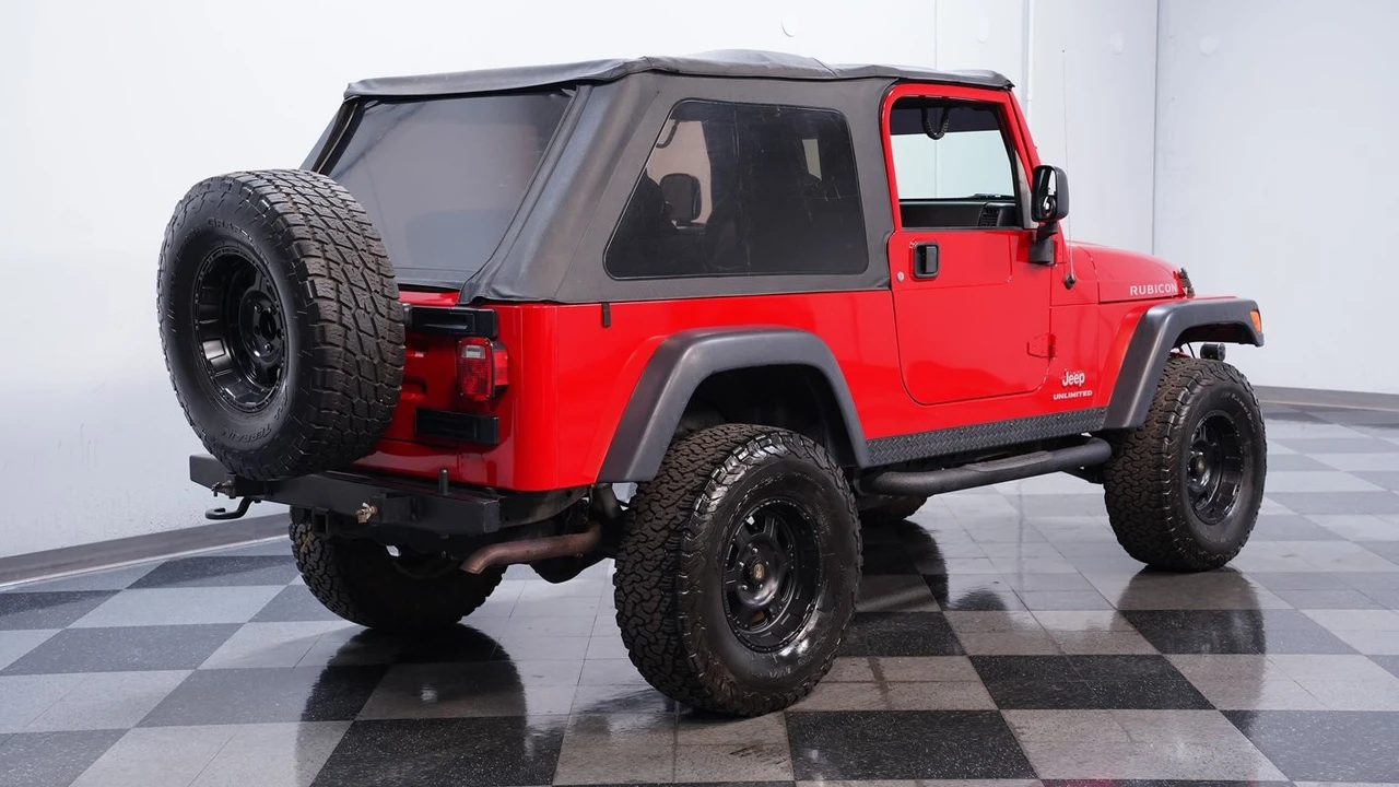 2005 Jeep TJ Wrangler - Image 11 of 12