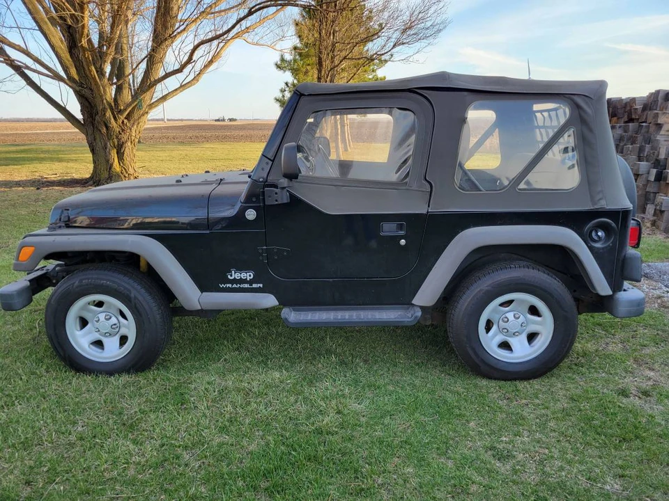 2005 Jeep TJ Wrangler - Image 4 of 12