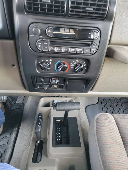 2005 Jeep TJ Wrangler - Image 6 of 12
