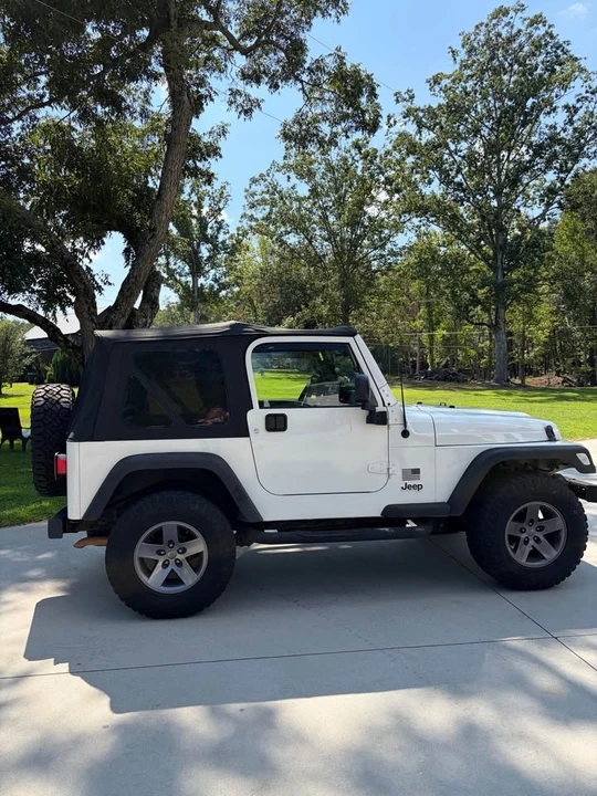 2005 Jeep TJ Wrangler - Image 2 of 16