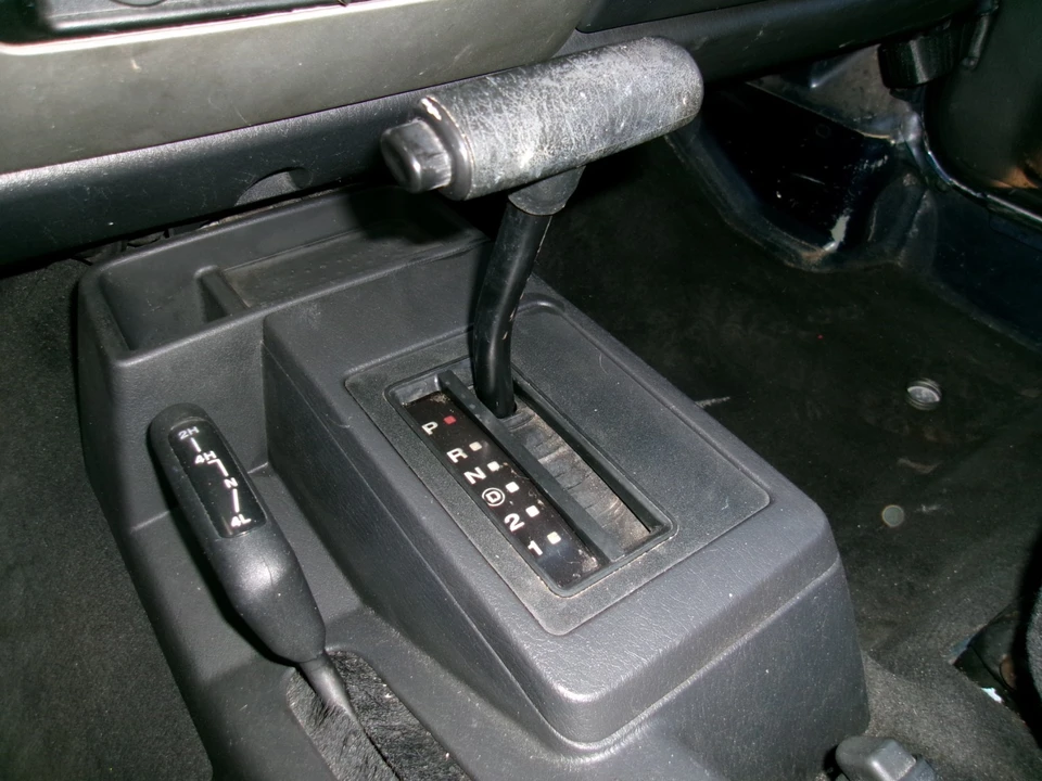 2005 Jeep TJ Wrangler - Image 17 of 20