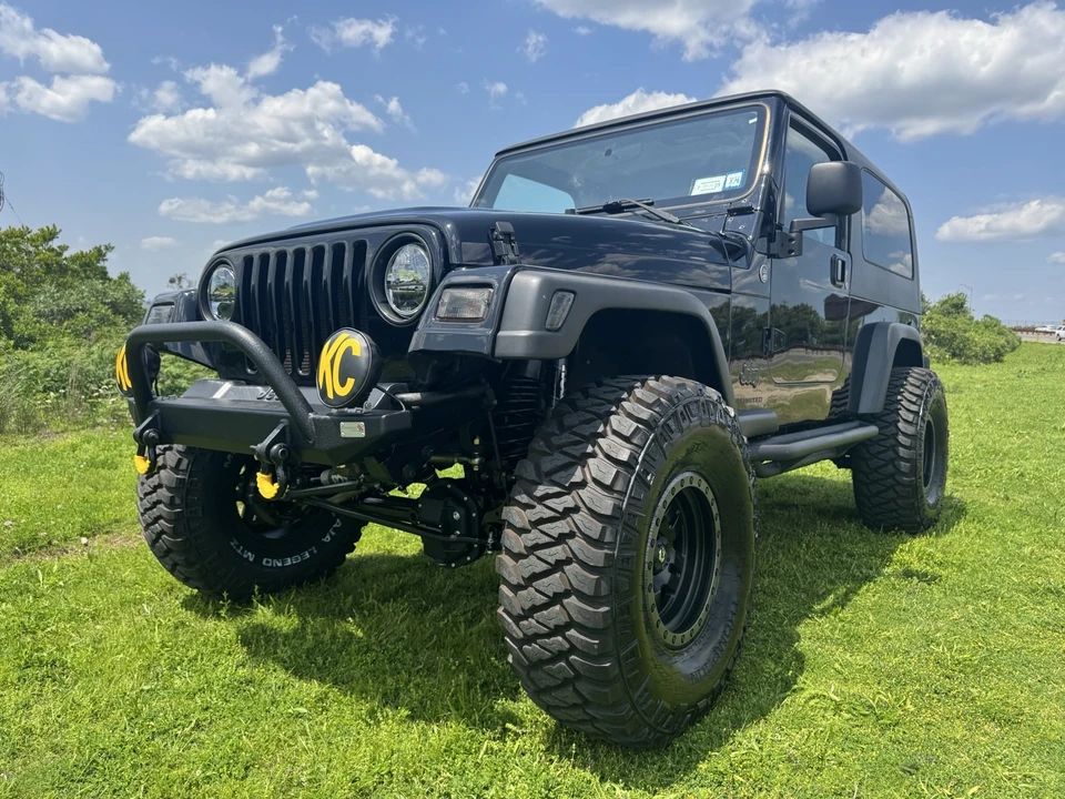 2005 Jeep TJ Wrangler - Image 2 of 21