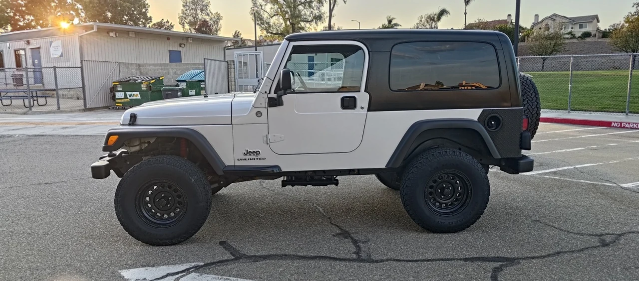 2005 Jeep TJ Wrangler - Image 2 of 29