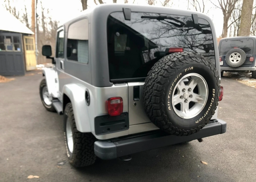 2005 Jeep TJ Wrangler - Image 17 of 21