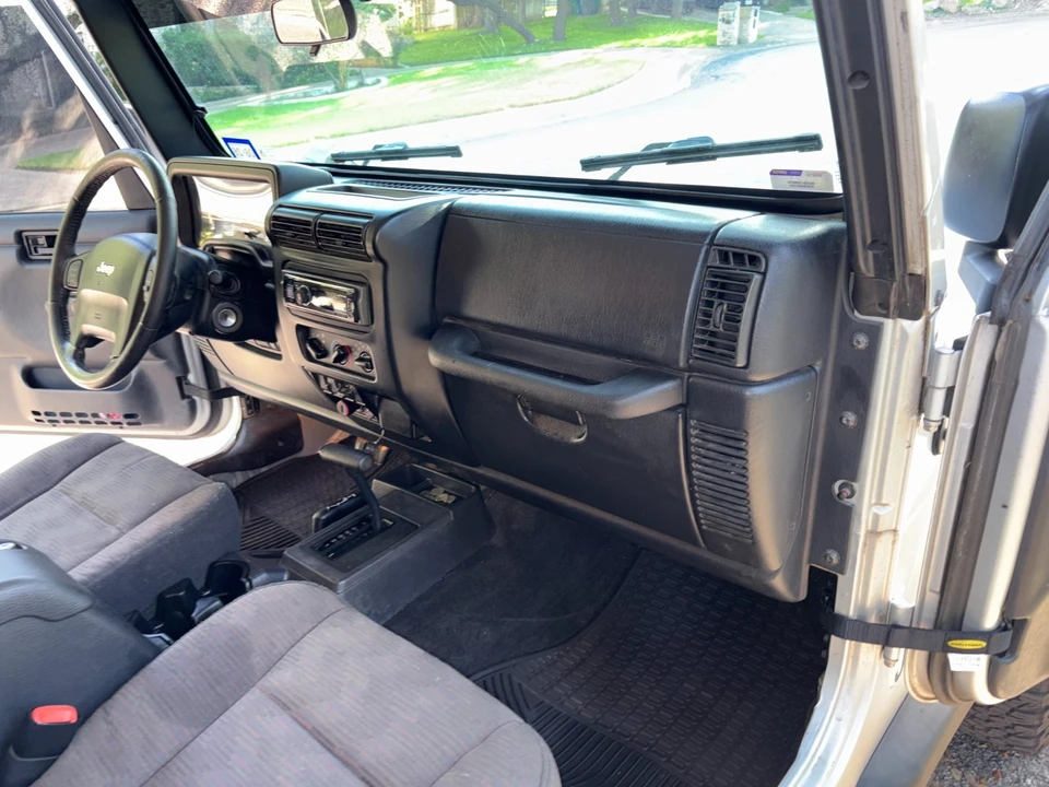 2005 Jeep TJ Wrangler - Image 12 of 31