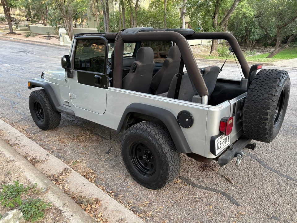 2005 Jeep TJ Wrangler - Image 26 of 31