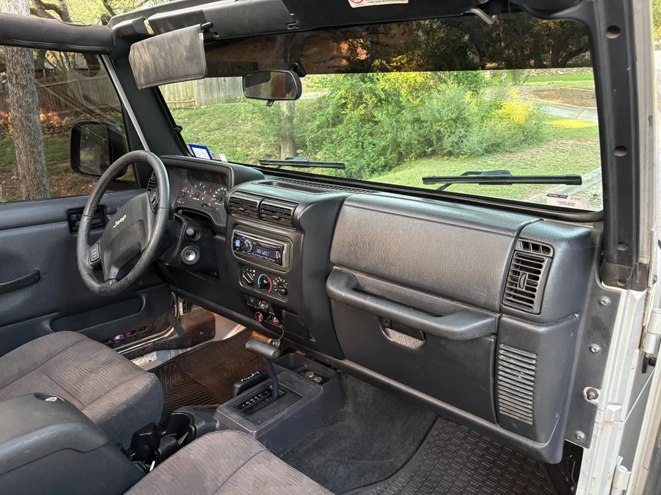2005 Jeep TJ Wrangler - Image 30 of 31