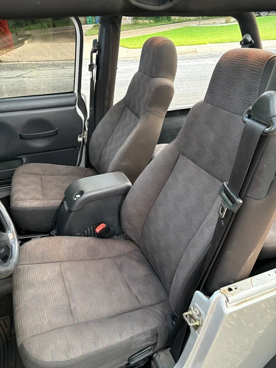 2005 Jeep TJ Wrangler - Image 28 of 31