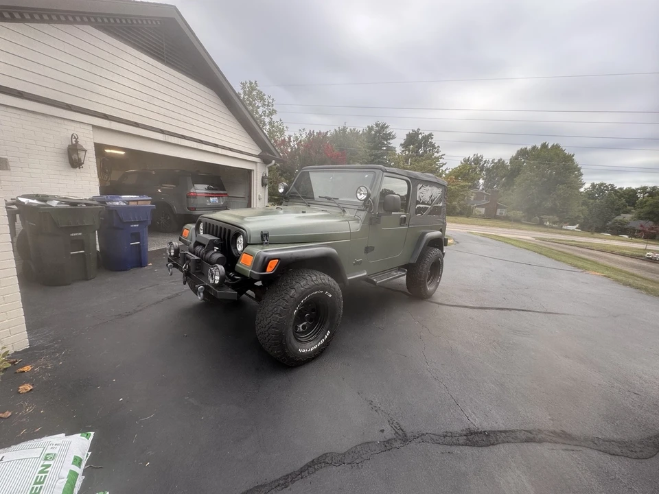 2005 Jeep TJ Wrangler - Image 2 of 11