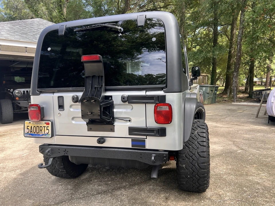 2005 Jeep TJ Wrangler - Image 2 of 25