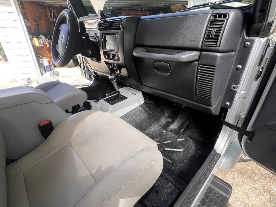 2005 Jeep TJ Wrangler - Image 8 of 25