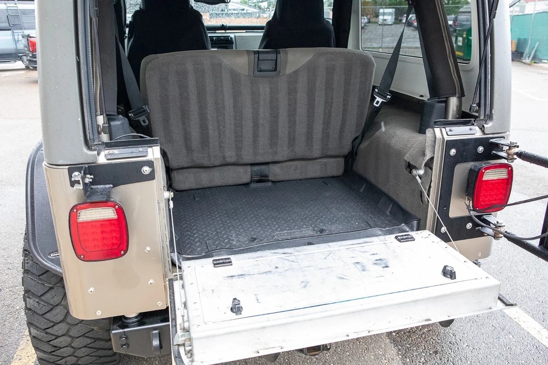 2005 Jeep TJ Wrangler - Image 3 of 31