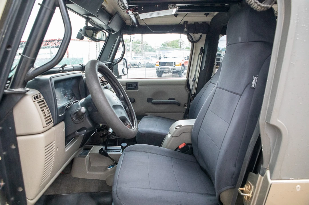 2005 Jeep TJ Wrangler - Image 18 of 31