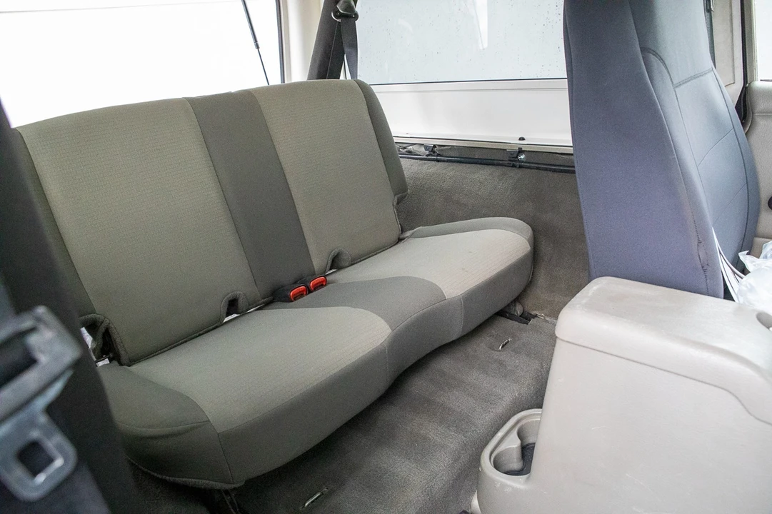 2005 Jeep TJ Wrangler - Image 21 of 31