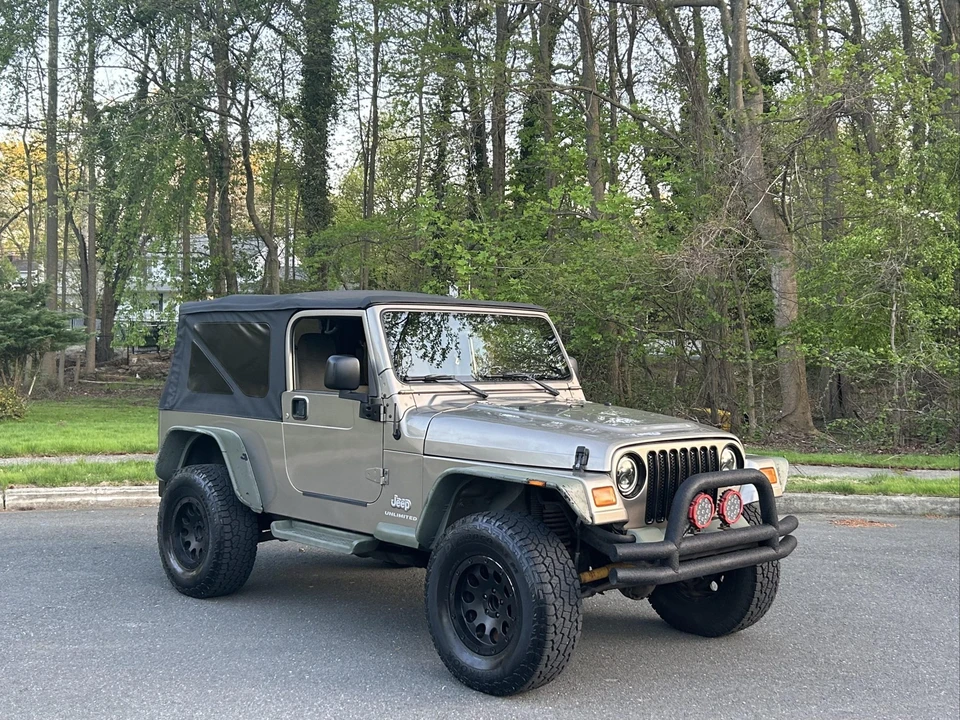 2005 Jeep TJ Wrangler - Image 17 of 31