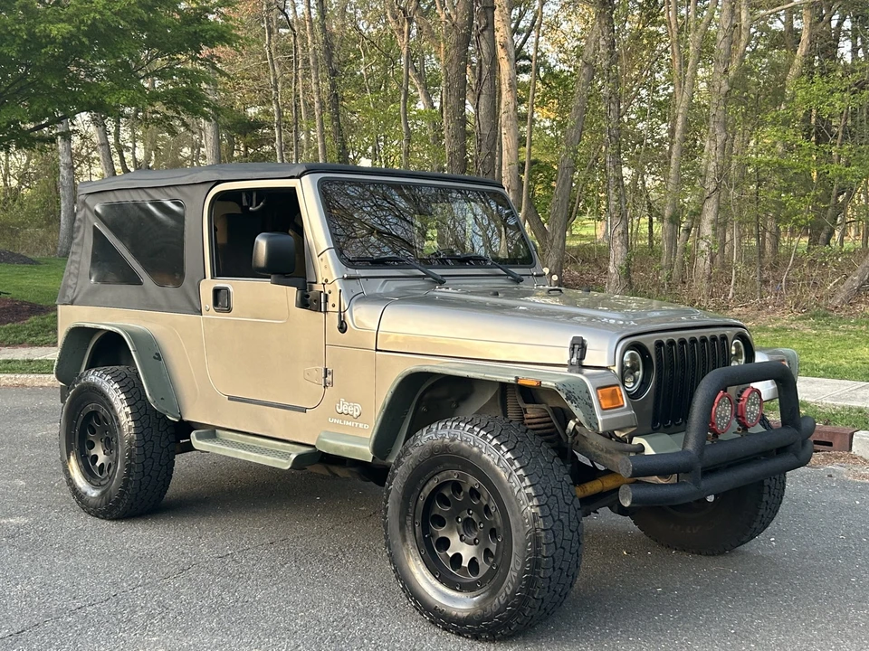 2005 Jeep TJ Wrangler - Image 19 of 31