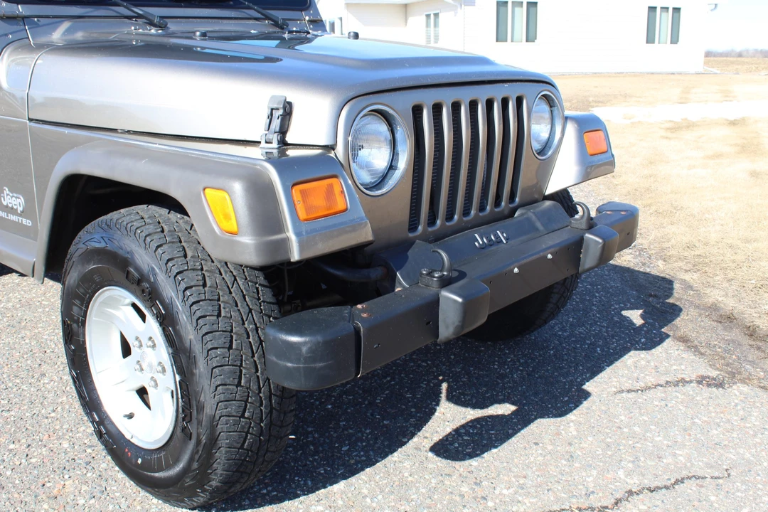 2005 Jeep TJ Wrangler - Image 25 of 31