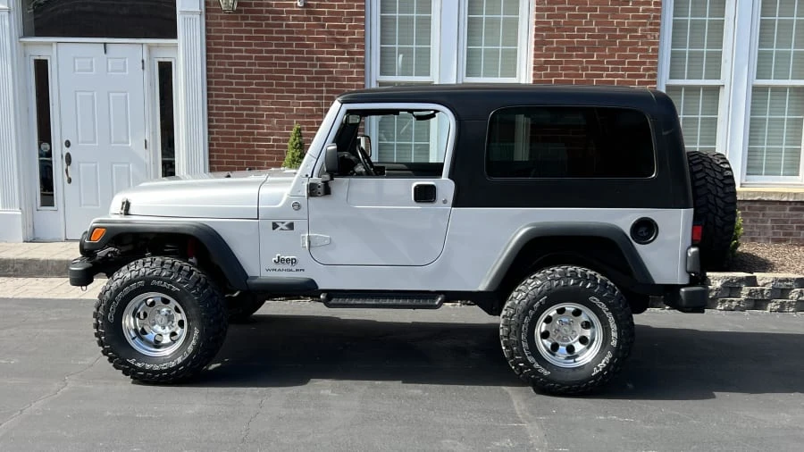 2005 Jeep TJ Wrangler - Image 2 of 8
