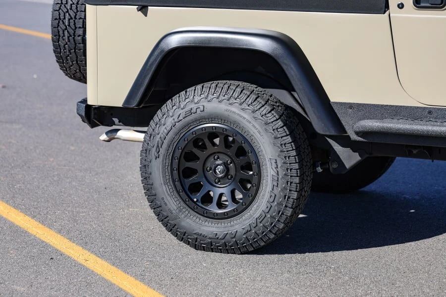 2005 Jeep TJ Wrangler - Image 28 of 31