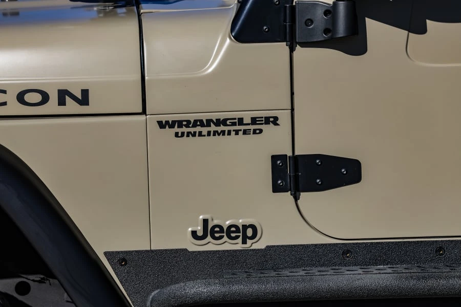 2005 Jeep TJ Wrangler - Image 25 of 31