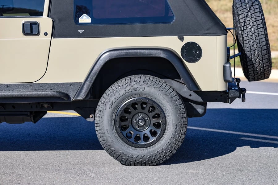 2005 Jeep TJ Wrangler - Image 30 of 31