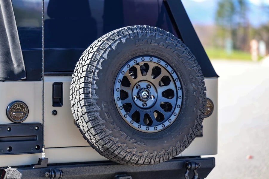 2005 Jeep TJ Wrangler - Image 23 of 31