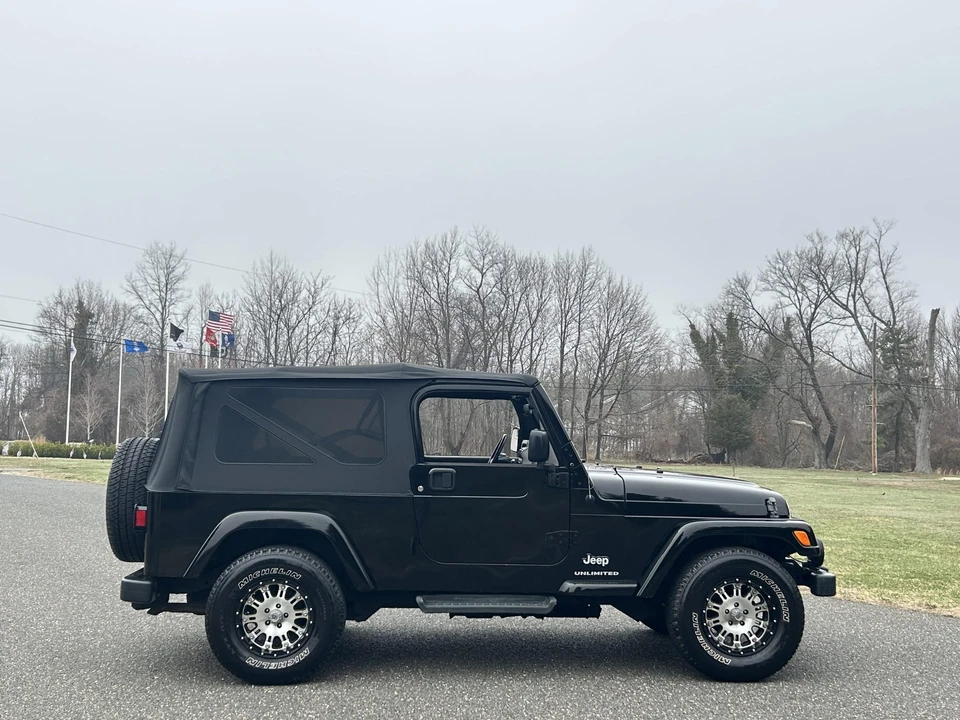 2005 Jeep TJ Wrangler - Image 23 of 31