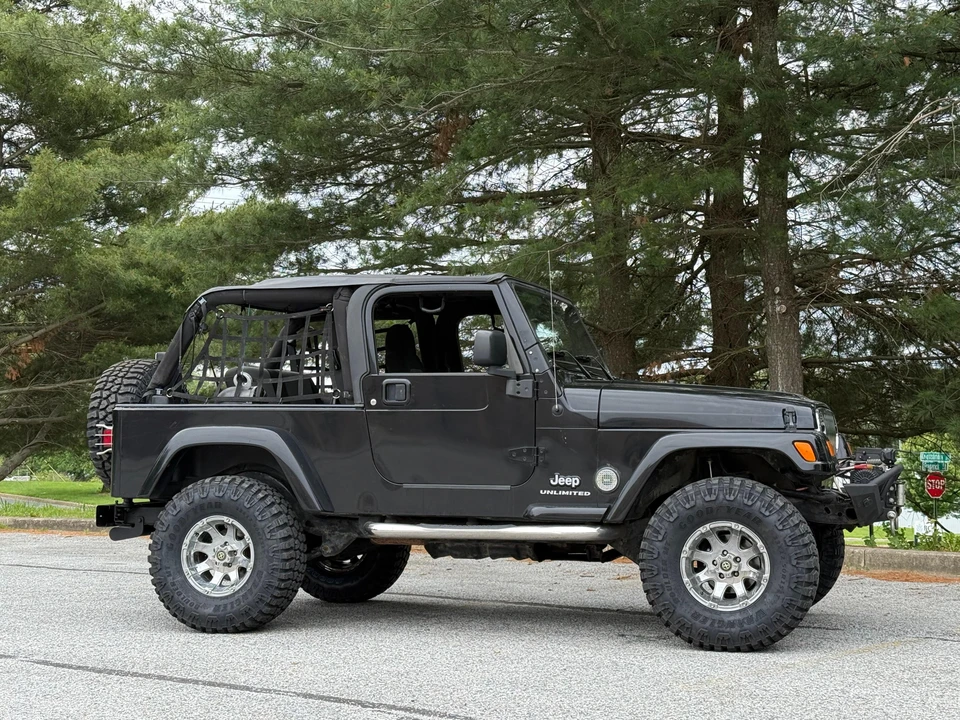 2005 Jeep TJ Wrangler - Image 30 of 31