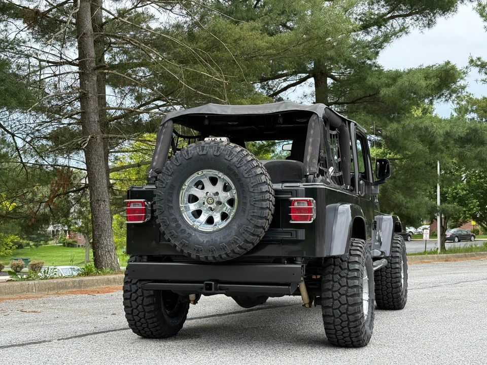 2005 Jeep TJ Wrangler - Image 23 of 31