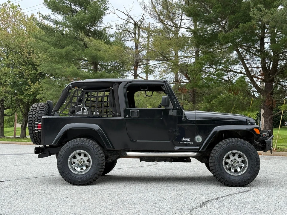 2005 Jeep TJ Wrangler - Image 29 of 31