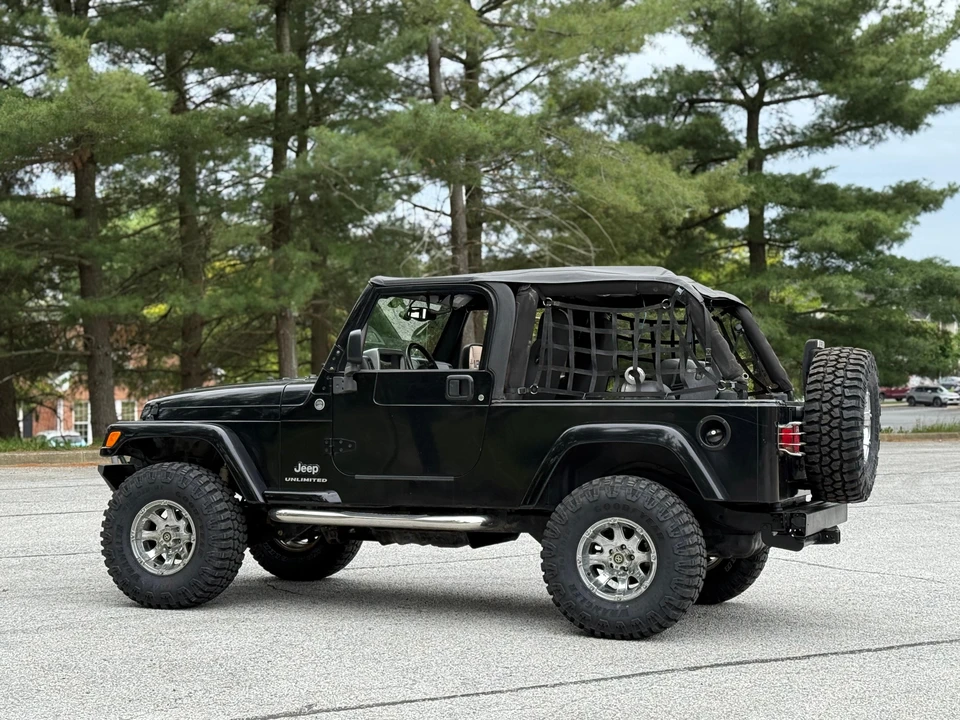 2005 Jeep TJ Wrangler - Image 17 of 31