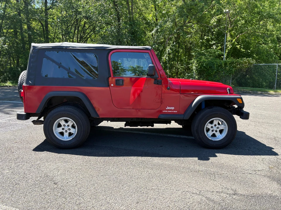 2005 Jeep TJ Wrangler - Image 9 of 31