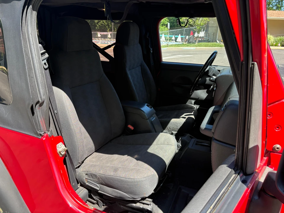 2005 Jeep TJ Wrangler - Image 23 of 31