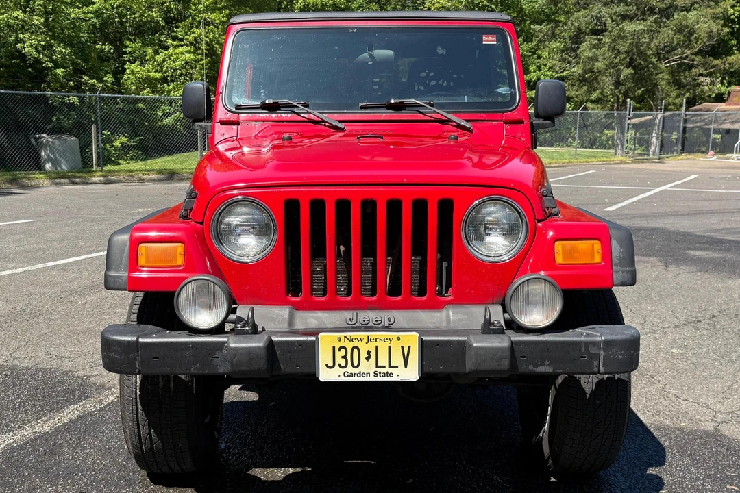 2005 Jeep TJ Wrangler - Image 2 of 31