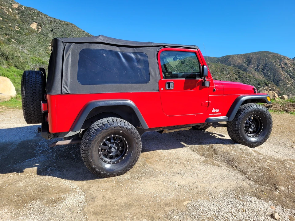 2005 Jeep TJ Wrangler - Image 18 of 31