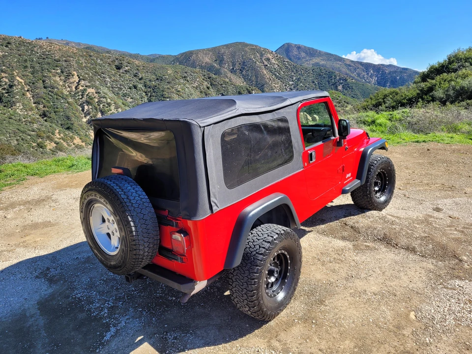2005 Jeep TJ Wrangler - Image 17 of 31