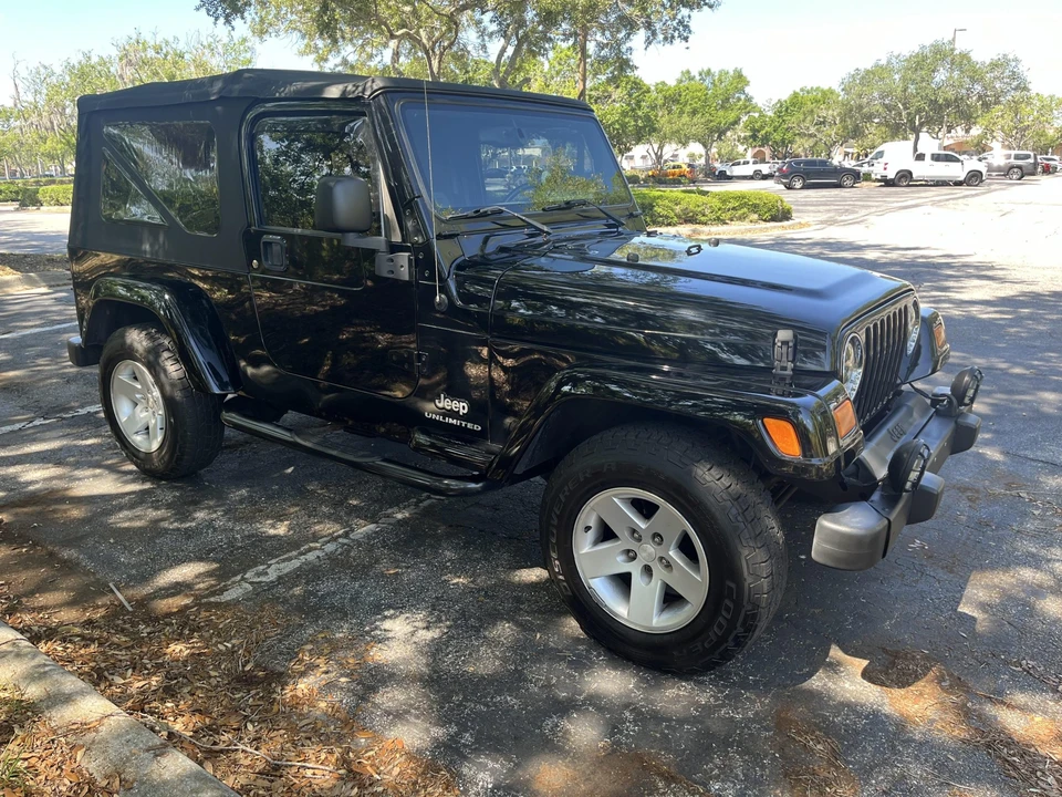 2005 Jeep TJ Wrangler - Image 18 of 31