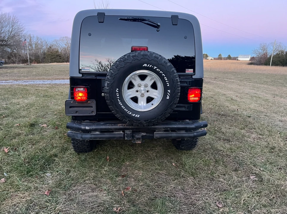 2005 Jeep TJ Wrangler - Image 17 of 31