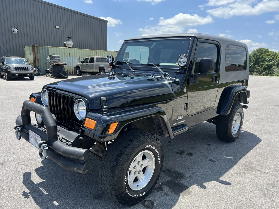 2005 Jeep TJ Wrangler - Image 2 of 31