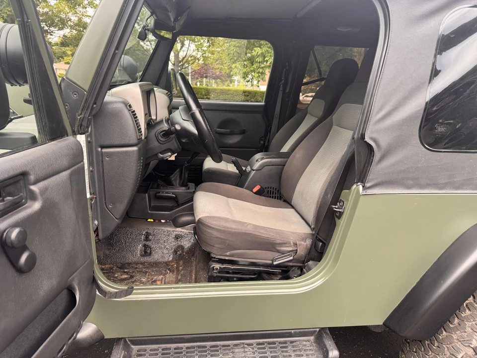 2005 Jeep TJ Wrangler - Image 25 of 31