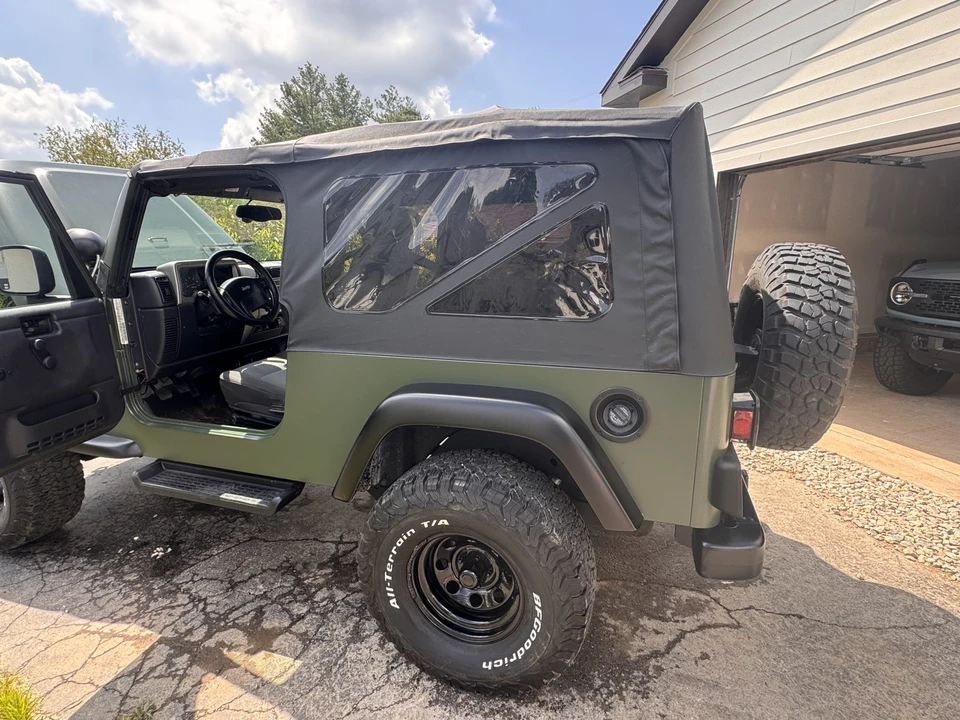 2005 Jeep TJ Wrangler - Image 24 of 31