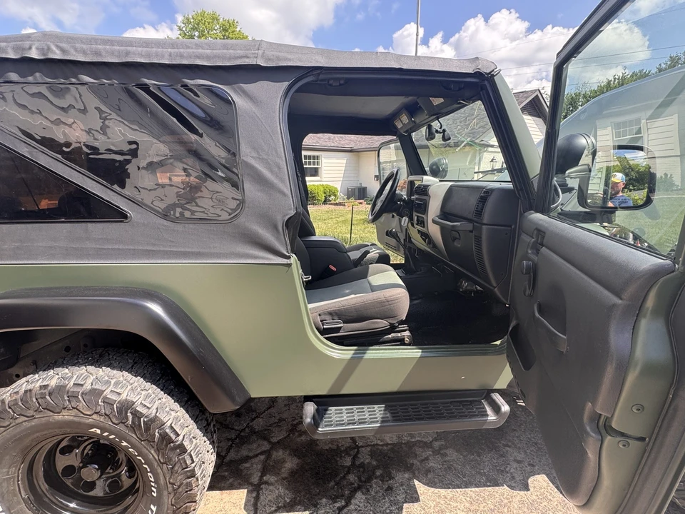 2005 Jeep TJ Wrangler - Image 26 of 31