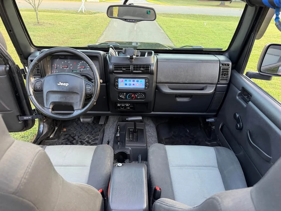 2005 Jeep TJ Wrangler - Image 10 of 17