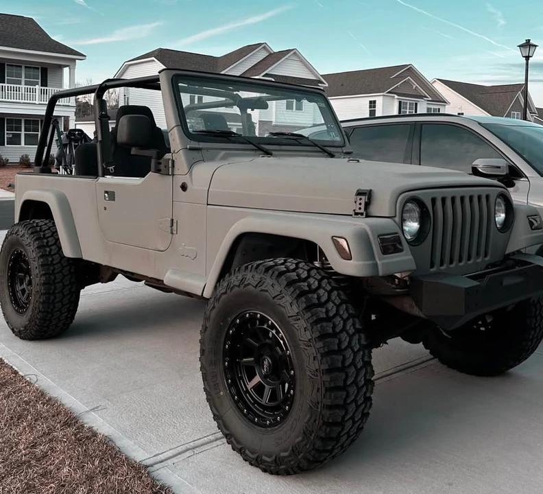 2005 Jeep TJ Wrangler - Image 3 of 3