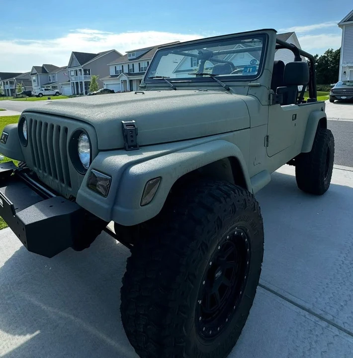 2005 Jeep TJ Wrangler - Image 2 of 3