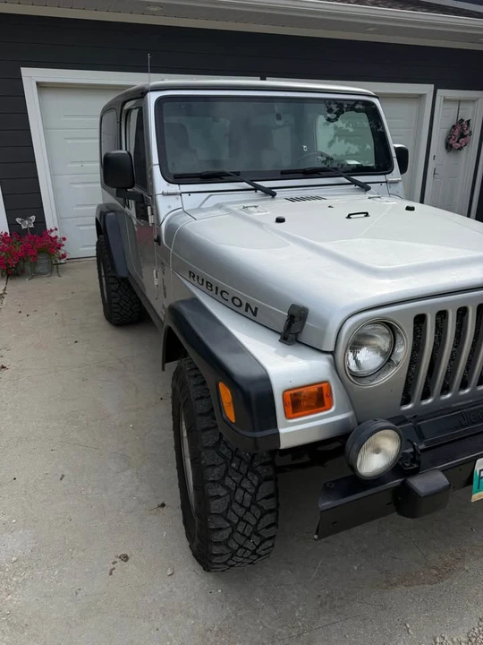2005 Jeep TJ Wrangler - Image 17 of 18