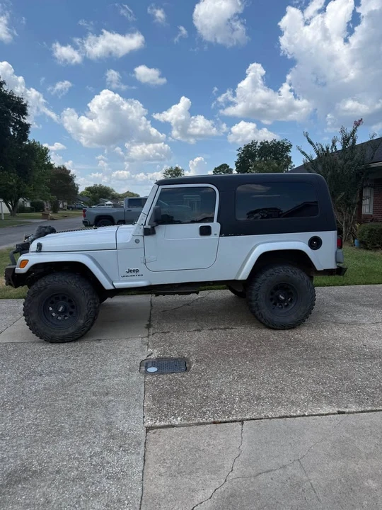 2005 Jeep TJ Wrangler - Image 2 of 11