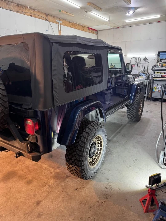 2005 Jeep TJ Wrangler - Image 4 of 9