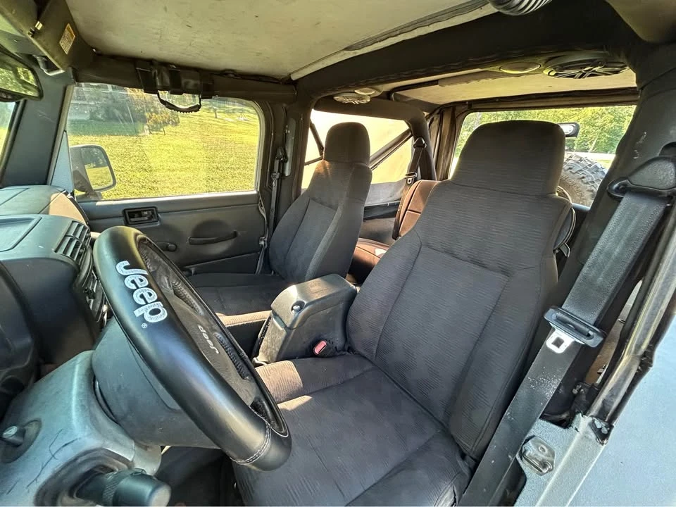 2005 Jeep TJ Wrangler - Image 5 of 11